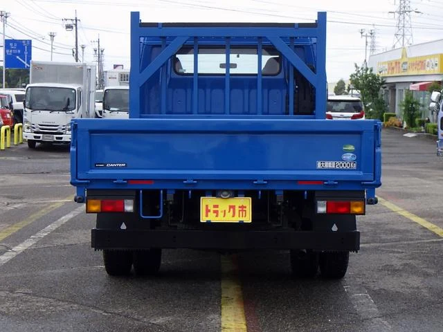 Mitsubishi Fuso CANTER 5