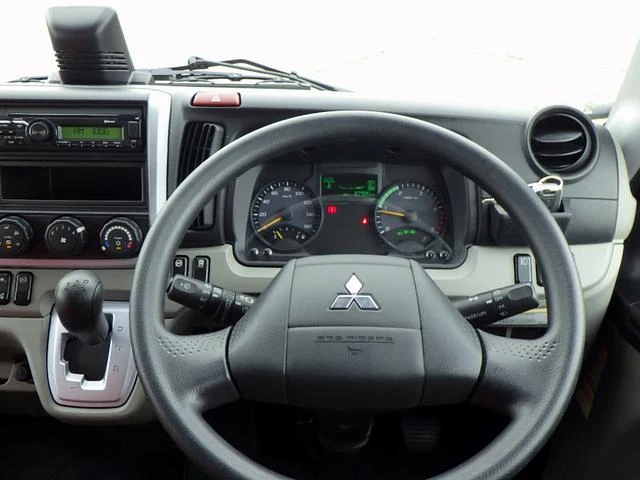 Mitsubishi Fuso CANTER 14