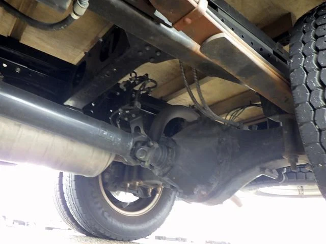 Mitsubishi Fuso CANTER 26