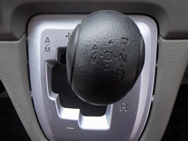 Mitsubishi Fuso CANTER 15