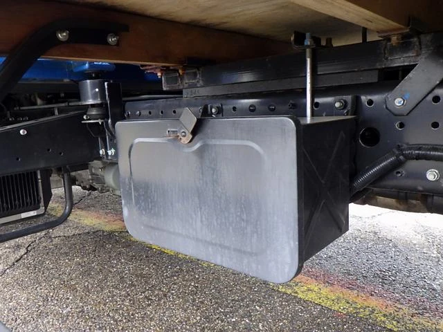 Mitsubishi Fuso CANTER 40