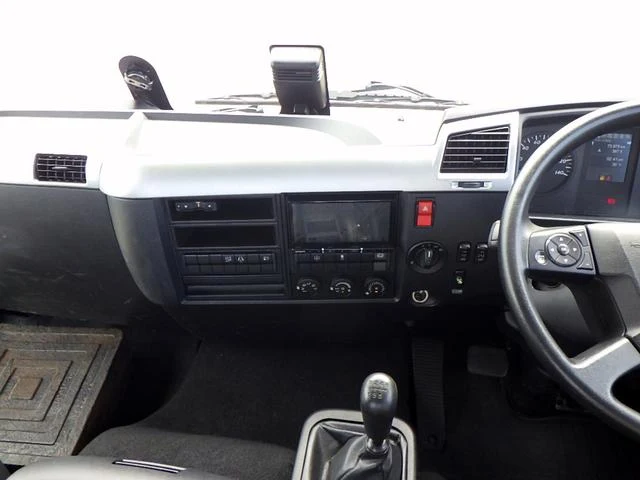 Mitsubishi Fuso FIGHTER 13