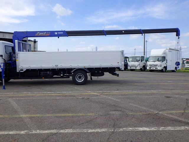 Mitsubishi Fuso FIGHTER 11