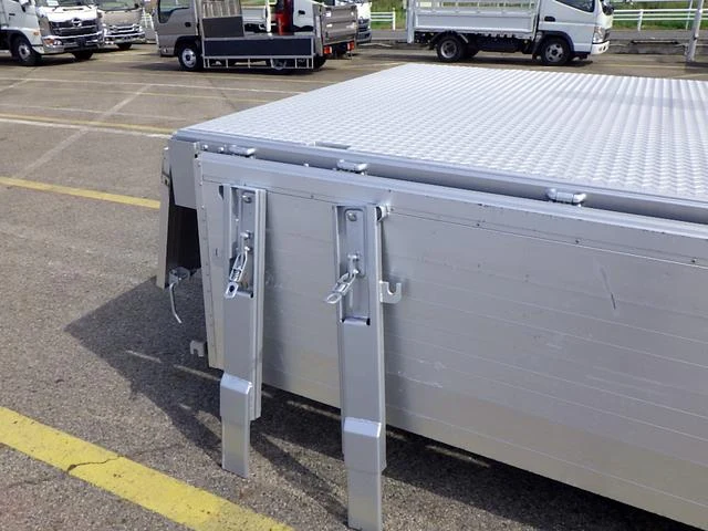 Mitsubishi Fuso FIGHTER 43