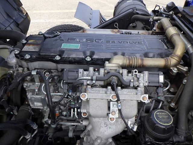 Mitsubishi Fuso FIGHTER 31