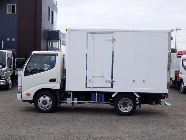 Hino DUTRO 3