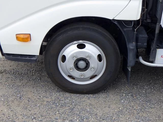 Hino DUTRO 32