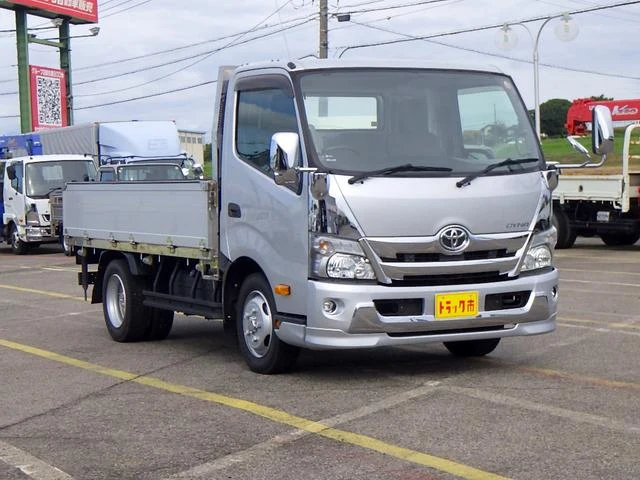 Hino DUTRO 48