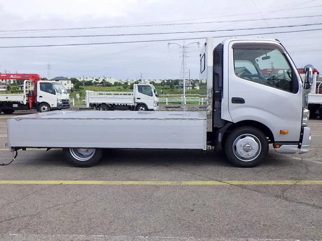 Hino DUTRO 47