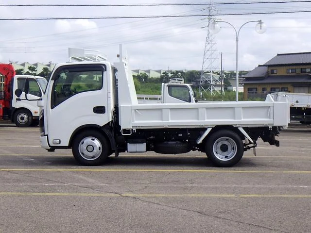 Isuzu ELF 3