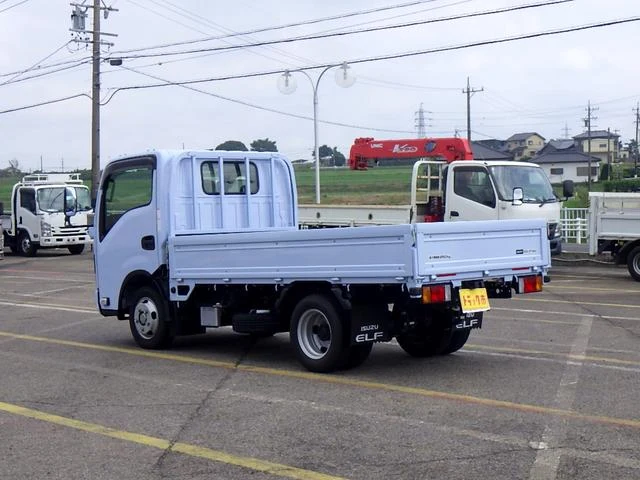Isuzu ELF 39