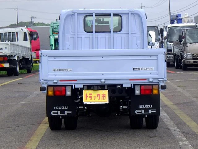 Isuzu ELF 5