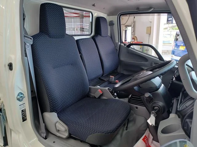 Hino DUTRO 59