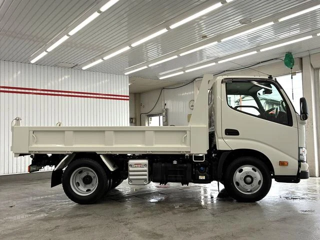 Hino DUTRO 11