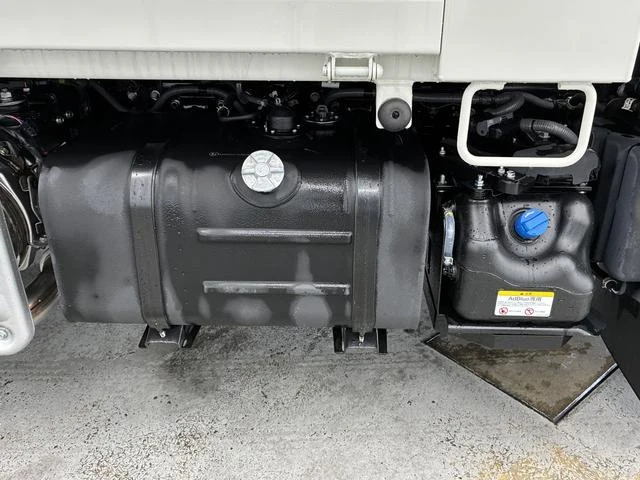 Hino DUTRO 24