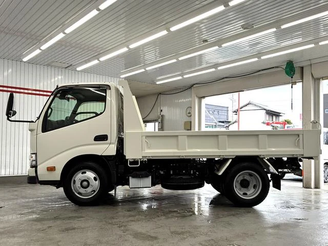Hino DUTRO 9