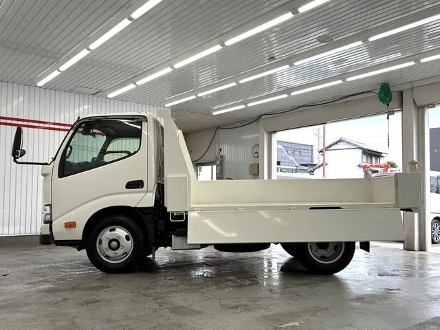 Hino DUTRO 10