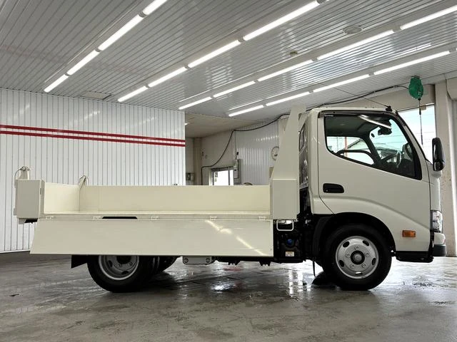 Hino DUTRO 12