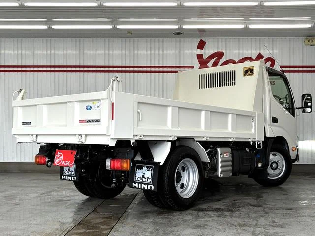 Hino DUTRO 4