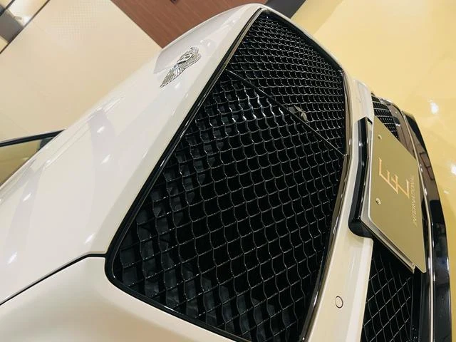 Bentley BENTAYGA 15