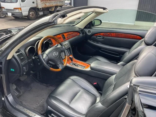 AMERICA LEXUS SC430 24
