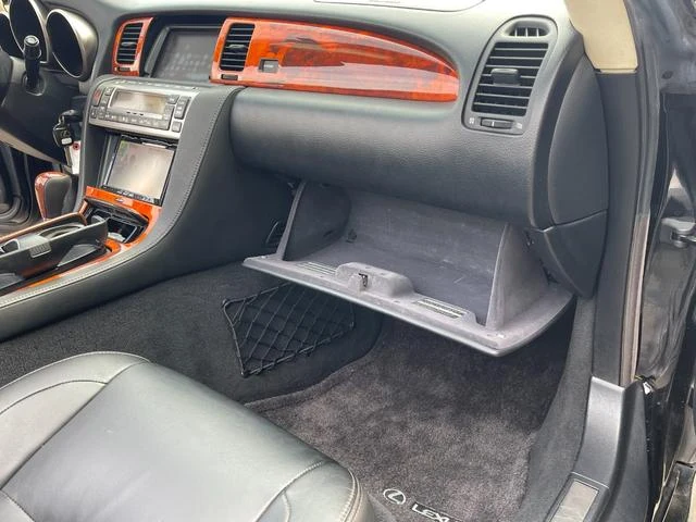 AMERICA LEXUS SC430 39