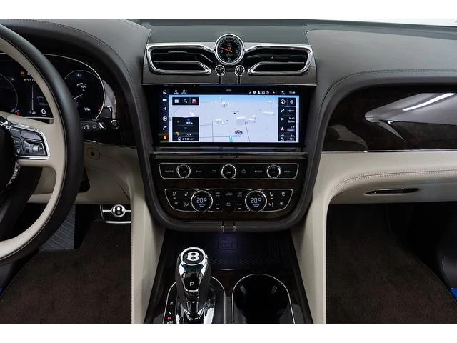 Bentley BENTAYGA 51