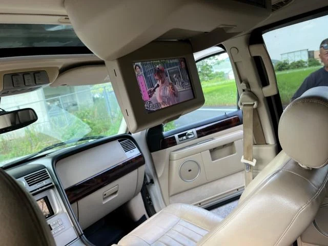Lincoln NAVIGATOR 17
