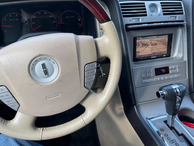 Lincoln NAVIGATOR 25