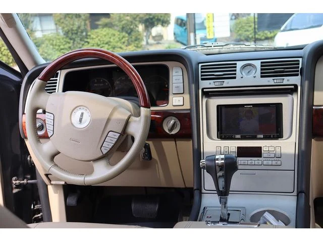 Lincoln NAVIGATOR 16