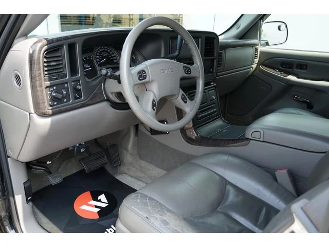 GMC YUKON 9