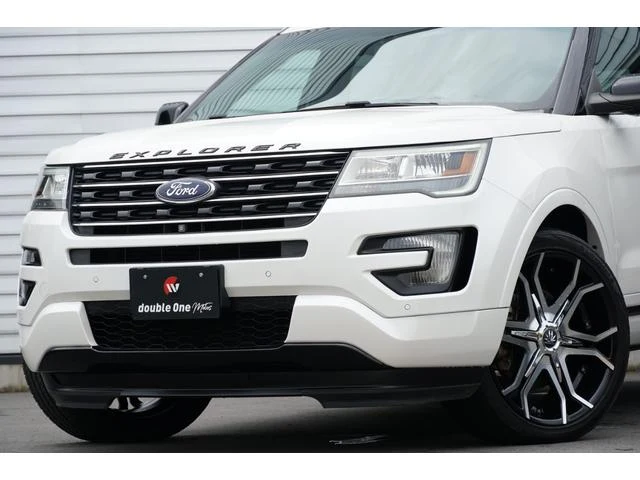 Ford EXPLORER 48