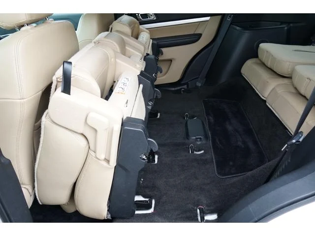 Ford EXPLORER 31