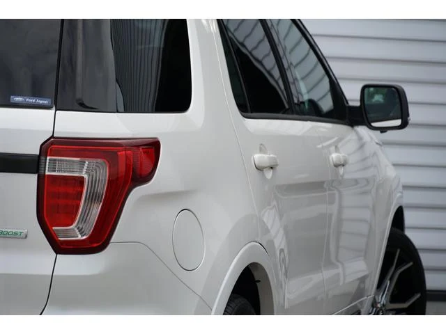Ford EXPLORER 70