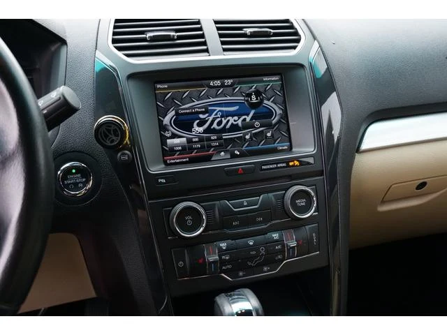 Ford EXPLORER 24