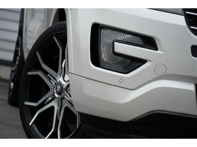 Ford EXPLORER 40