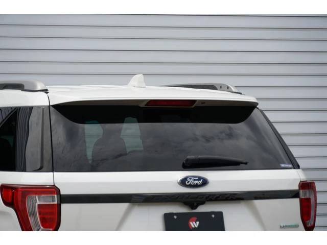 Ford EXPLORER 60