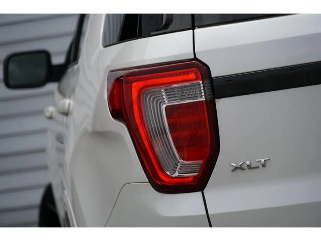 Ford EXPLORER 63