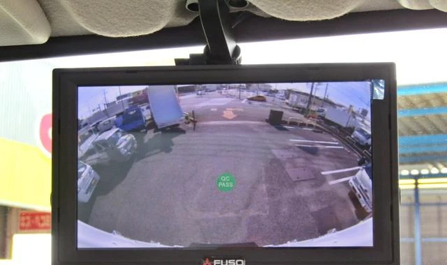 Mitsubishi Fuso CANTER 26