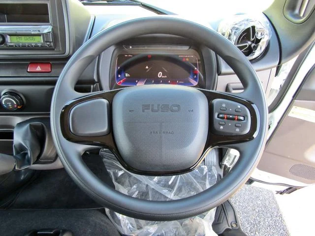 Mitsubishi Fuso CANTER 21