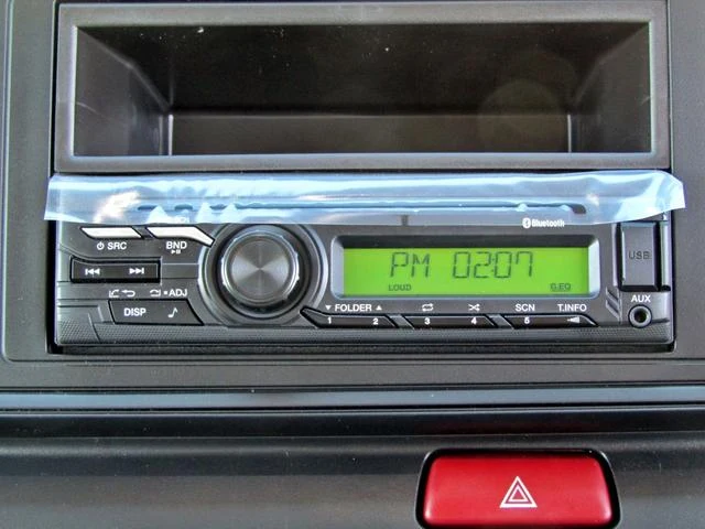 Mitsubishi Fuso CANTER 24