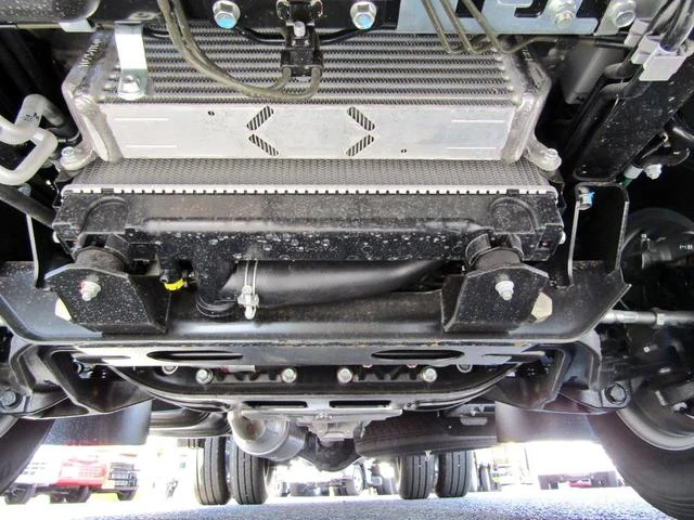 Mitsubishi Fuso CANTER 38