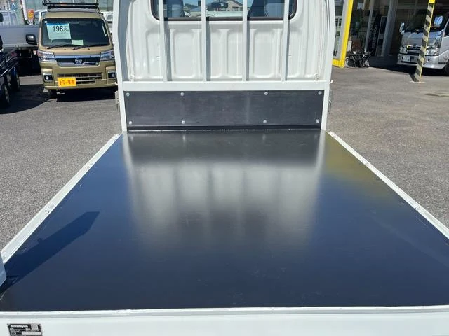 Mitsubishi Fuso CANTER 11