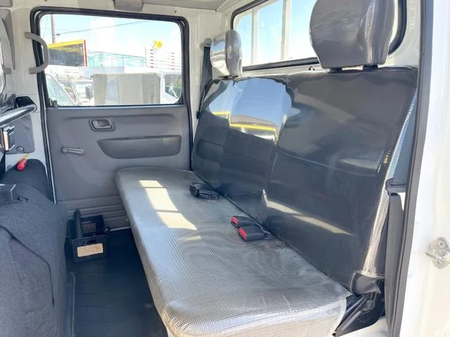 Mitsubishi Fuso CANTER 29