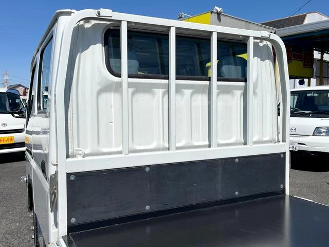 Mitsubishi Fuso CANTER 12