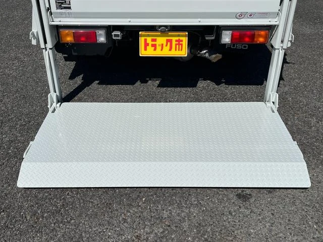 Mitsubishi Fuso CANTER 10
