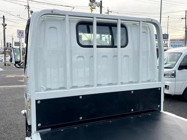 Mitsubishi Fuso CANTER 11
