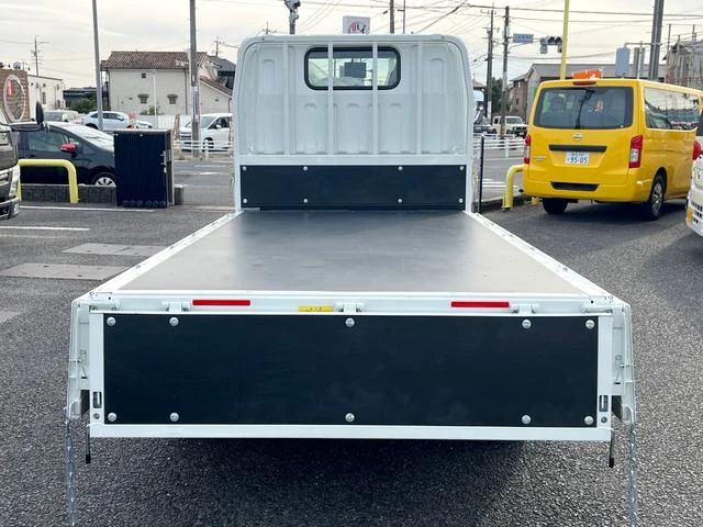 Mitsubishi Fuso CANTER 8