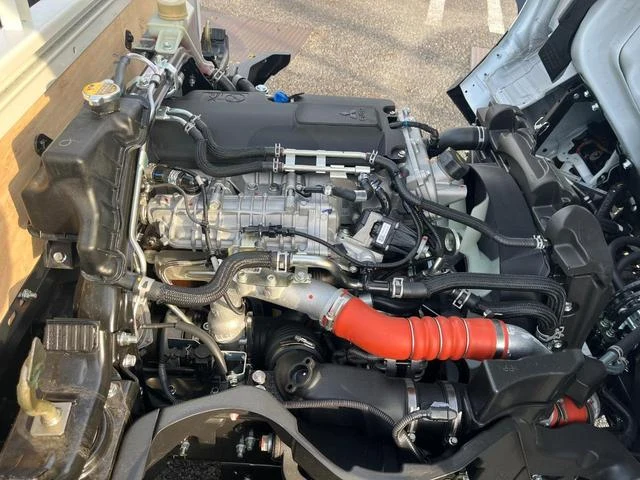Mitsubishi Fuso CANTER 31