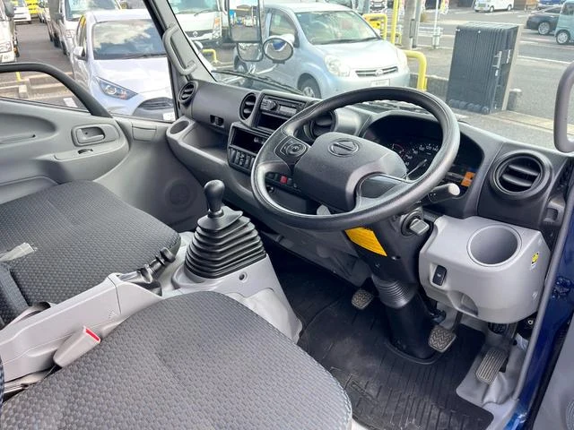 Hino DUTRO 12